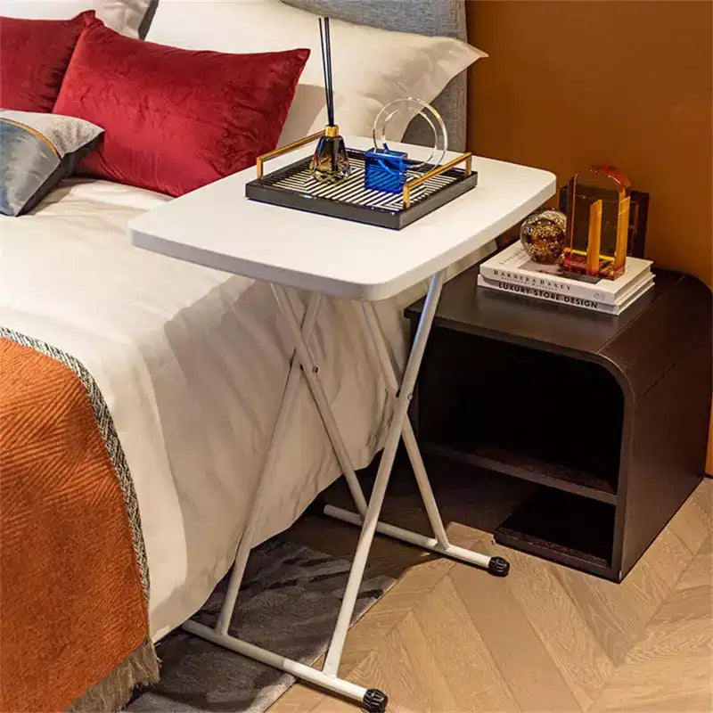 Table pliante à hauteur réglable avec cadre en métal, table rectangulaire pour ordinateur portable/collation pour dortoir, chambre, salon, camping, blanc